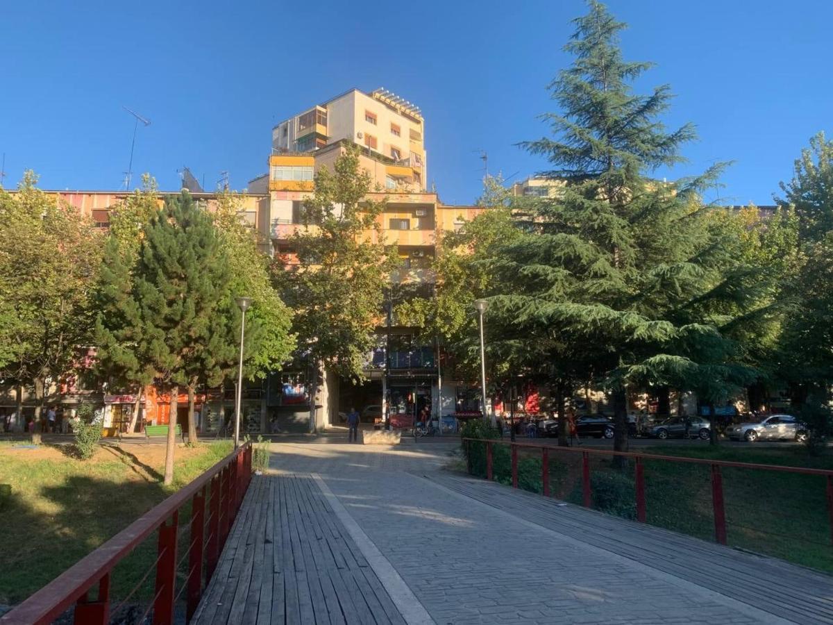 Kristi'S Apartment In The Heart Of تيرانا المظهر الخارجي الصورة